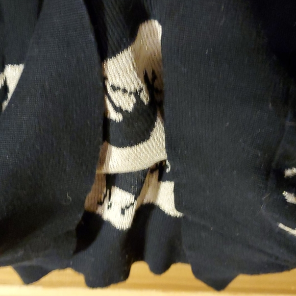 Forever 21 metallic yarn deer crewneck sweater - Picture 5 of 5